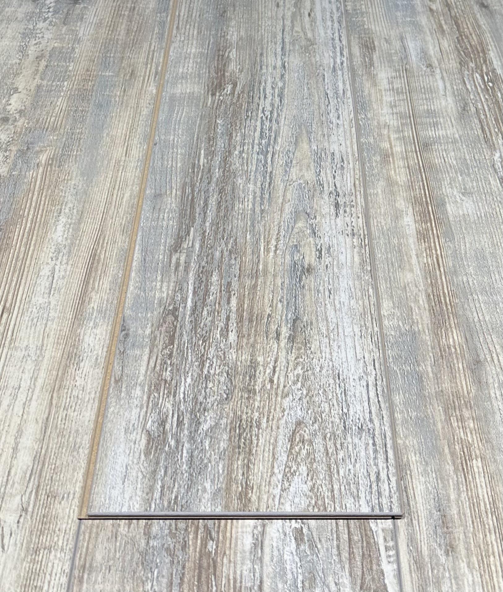 8mm Laminate Flooring Washed Old Pine Effect - Click System - Image 5